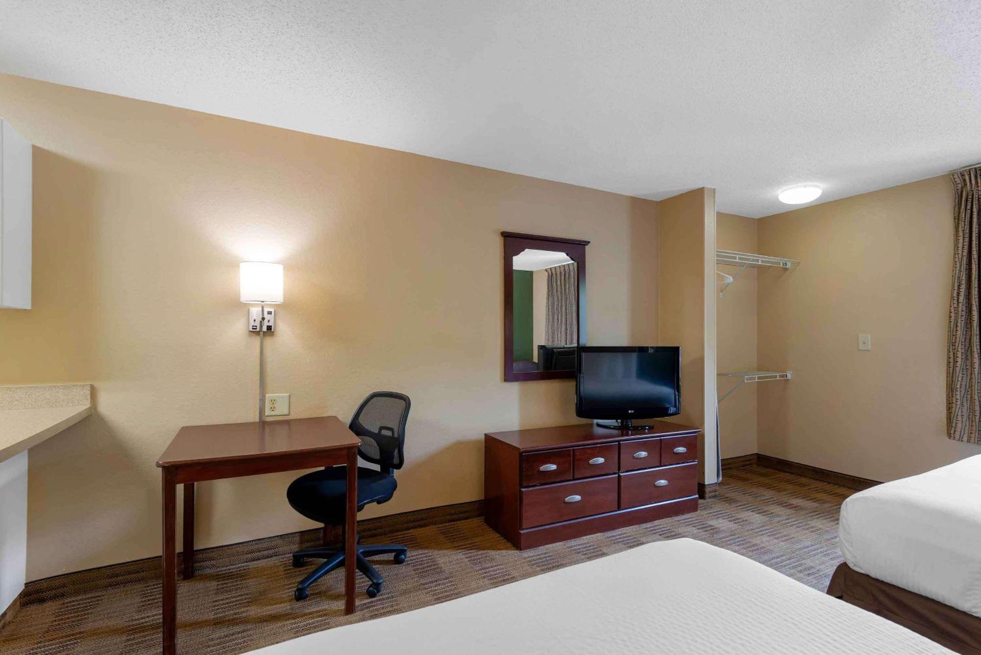 Extended Stay America Suites - Atlanta - Perimeter - Crestline Екстериор снимка