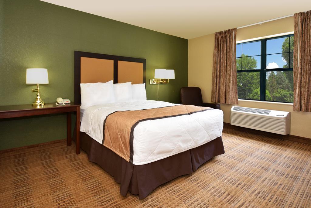 Extended Stay America Suites - Atlanta - Perimeter - Crestline Екстериор снимка